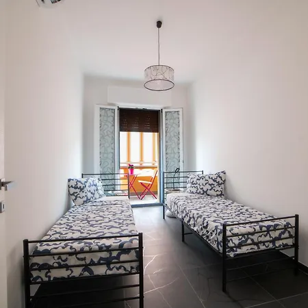 Apartment Morgana Guarda Il Canale - Centro Storico - Finestrella -indipendenza - Piazza 8 Agosto - Stazione