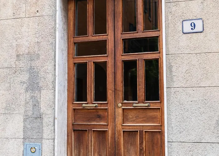 Morgana Guarda Il Canale - Centro Storico - Finestrella -indipendenza - Piazza 8 Agosto - Stazione Lägenhet Bologna