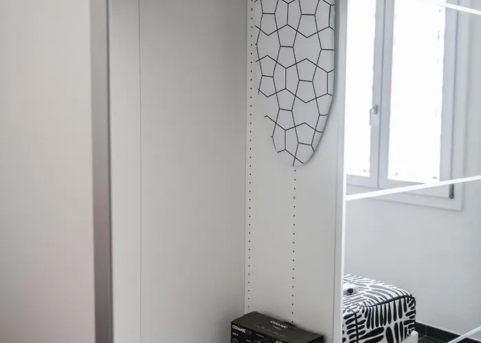 Appartement Morgana Guarda Il Canale - Centro Storico - Finestrella -indipendenza - Piazza 8 Agosto - Stazione Bologne