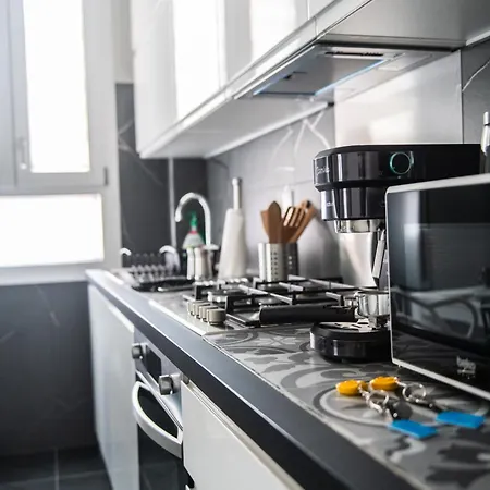 Appartement Morgana Guarda Il Canale - Centro Storico - Finestrella -indipendenza - Piazza 8 Agosto - Stazione