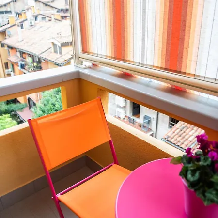 Morgana Guarda Il Canale - Centro Storico - Finestrella -indipendenza - Piazza 8 Agosto - Stazione *