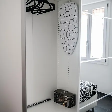 Appartement Morgana Guarda Il Canale - Centro Storico - Finestrella -indipendenza - Piazza 8 Agosto - Stazione Bologne