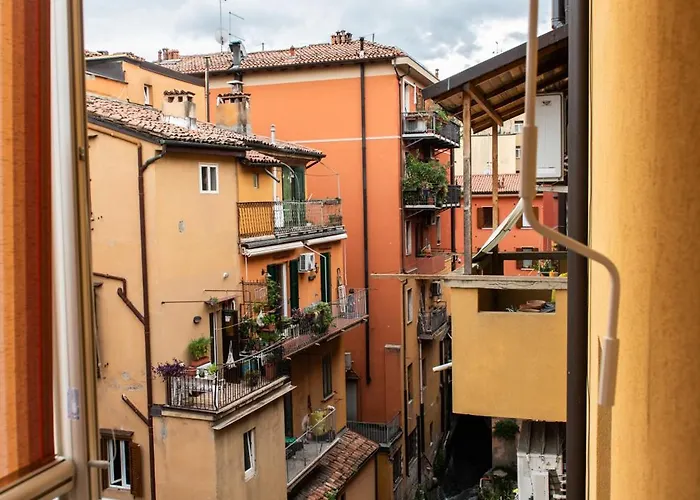 Morgana Guarda Il Canale - Centro Storico - Finestrella -indipendenza - Piazza 8 Agosto - Stazione شقة